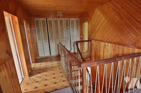 A vendre à Montereau, maison de 144m² environ - 8 pièces dont 5 chambres – sous-sol – Parcelle 980m²