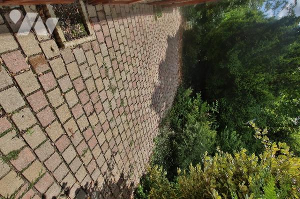 A vendre à Montereau, maison de 144m² environ - 8 pièces dont 5 chambres – sous-sol – Parcelle 980m²