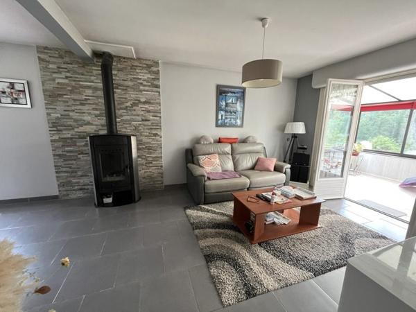 Maison à vendre |  Scaër |  7 pièces | 146 m²