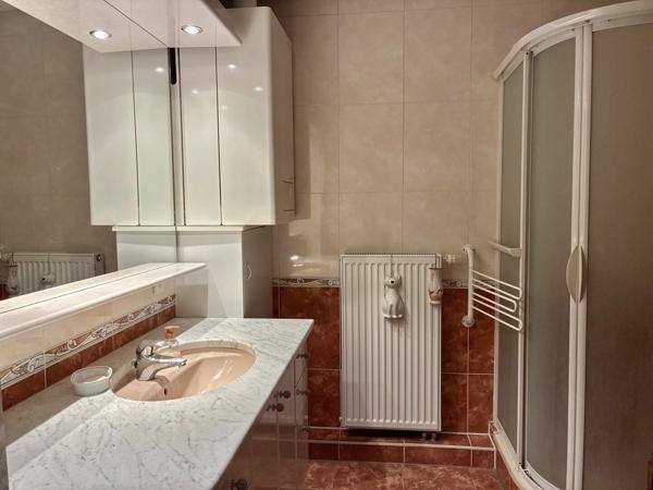 Benfeld 3 pièces 73 m² dernier étage, balcon, garage, cave, parking