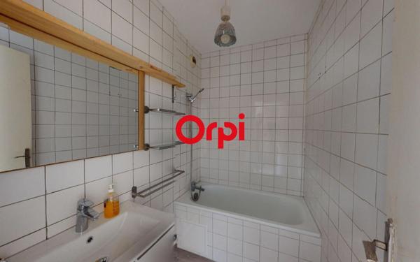 Appartement à vendre    5 pièces • 85 m2 Vaulx-en-Velin