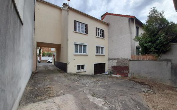 Maison à vendre    9 pièces •  Chevilly-Larue