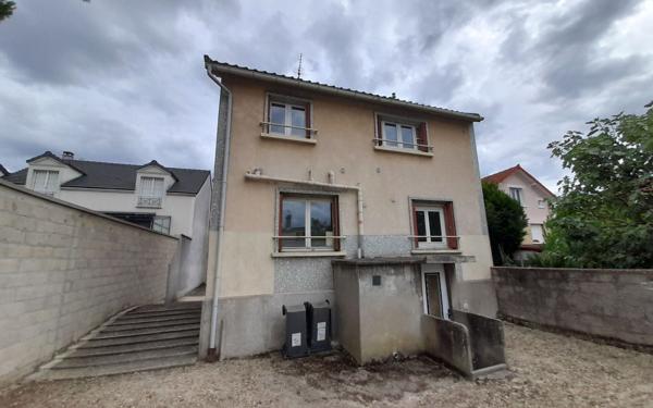 Maison à vendre    9 pièces •  Chevilly-Larue