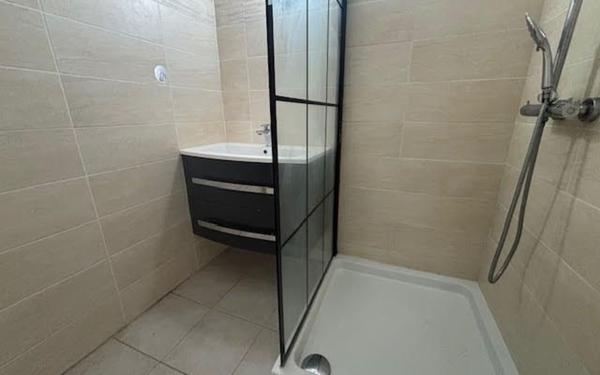 Appartement à louer    4 pièces •  Le Moule