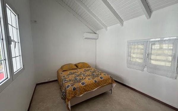 Appartement à louer    4 pièces •  Le Moule