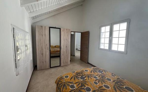 Appartement à louer    4 pièces •  Le Moule