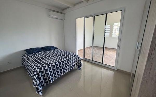 Appartement à louer    4 pièces •  Le Moule