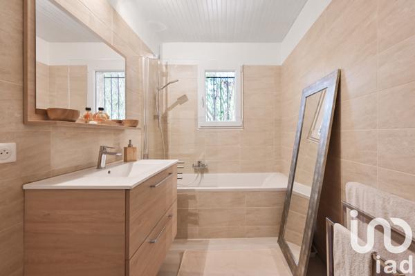 Maison à vendre 6 pièces 143 m² La Destrousse