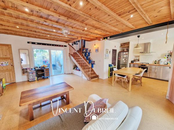 MAISON FAMILIALE - 4 CHAMBRES - CENTRE BOURG