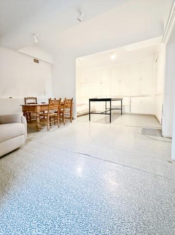 Propriete en pierres de 252 m2, avec dépendances, à COUCHES avec 1186 m2 de terrain.