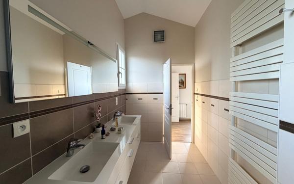 Maison à vendre    6 pièces •  Meursac