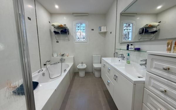 Maison à vendre    6 pièces •  Meursac