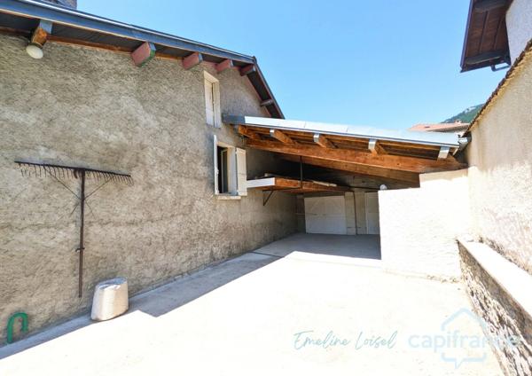 Maison atypique avec jardin - 80m² de dépendances - cour abritée - Saint Martin en Vercors (26420)
