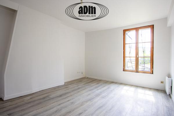 Appartement
                                                                                                                                                                                                                                                                                                                        2 pièce(s)                                                                                                                                                                                                          1 chambre(s)                                                                                                                                                                                                          43.47  m²