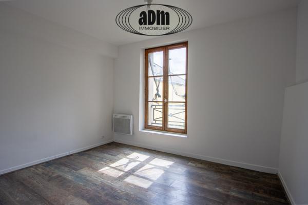 Appartement
                                                                                                                                                                                                                                                                                                                        2 pièce(s)                                                                                                                                                                                                          1 chambre(s)                                                                                                                                                                                                          43.47  m²