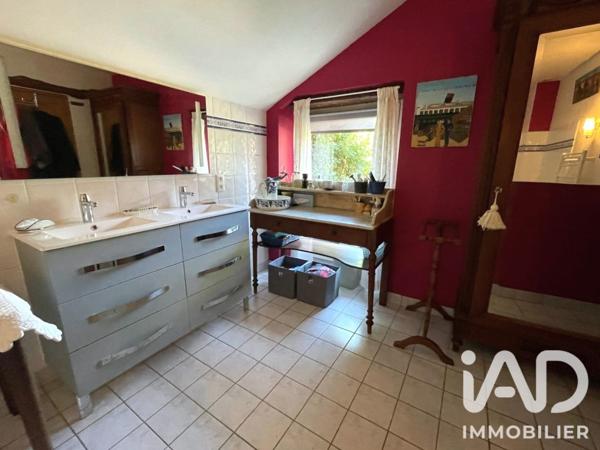 Maison à vendre 5 pièces 182 m² Baugé-en-Anjou