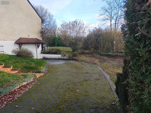 Maison individuelle à vendre à Toucy dans l'Yonne (89130), ref : 1003782