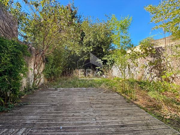 Maison de caractère ? 132 m² ? 3 chambres ? Garage et cave ? Saint-Cannat centre