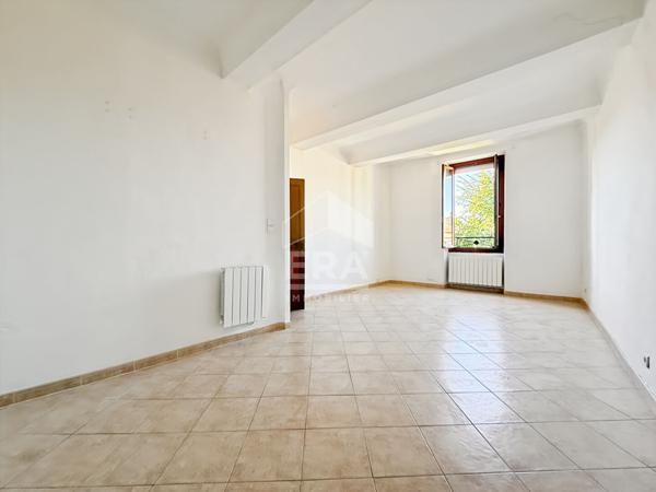 Maison de caractère ? 132 m² ? 3 chambres ? Garage et cave ? Saint-Cannat centre