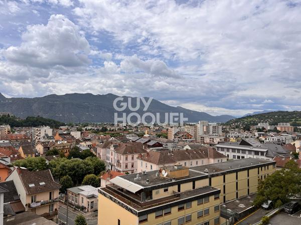 Studio 26 m² en vente à AIX LES BAINS