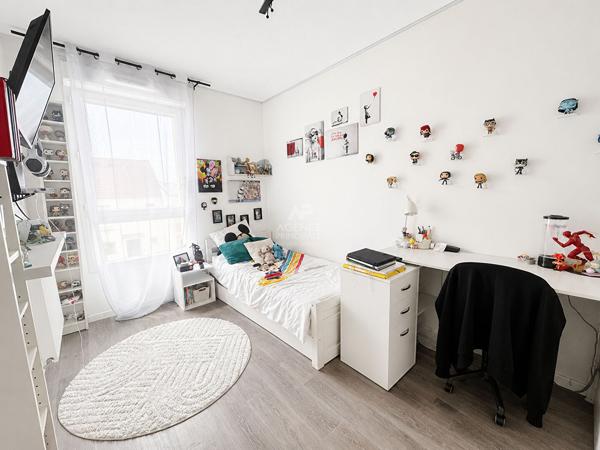 Maison Triel Sur Seine 5 pièce(s) 81 m2 299 000 € **  - Référence  1137