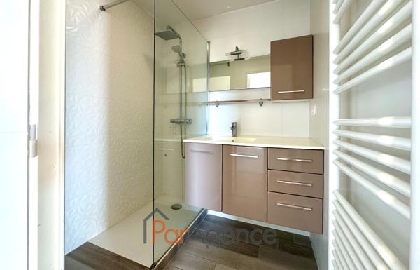 VAUX-SUR-MER 600 M PLAGE et VUE SUR PINS et MER TRES BEL AP