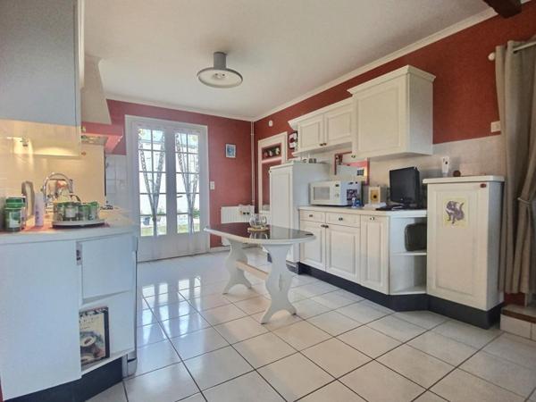 AIFFRES Maison 3 pièces 95 m²