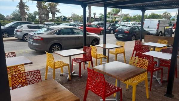 local de 20M2 en très bon état.