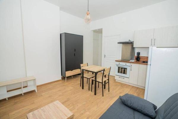 Appartement 1 pièce                                        - 42100 Saint-Étienne Réf : 11419