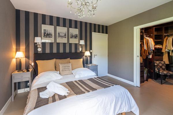 Demeure familiale de plain-pied ouverte sur le jardin