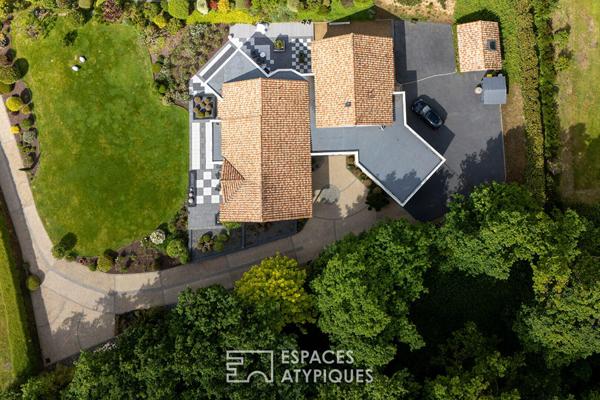 Demeure familiale de plain-pied ouverte sur le jardin