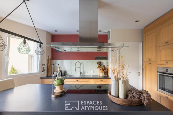 Demeure familiale de plain-pied ouverte sur le jardin