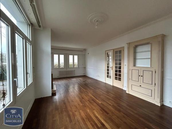 Maison à louer 5 pièces 105.3m² Châtellerault (86100)