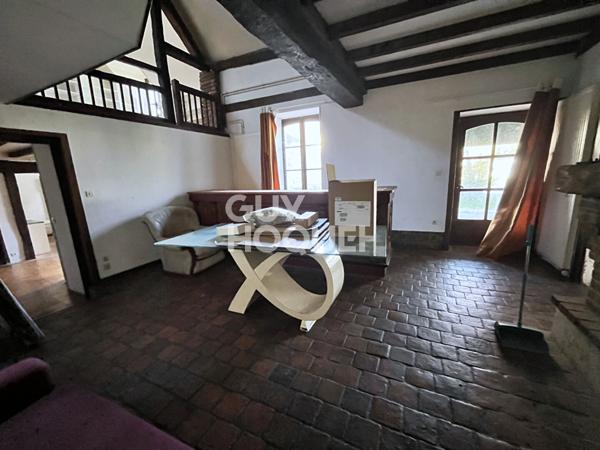 Maison ancienne pleine de charme à fort potentiel !