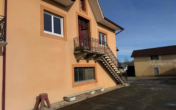 Maison à vendre    6 pièces •  Amou