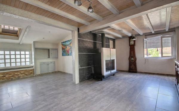 Maison à vendre    6 pièces •  Amou