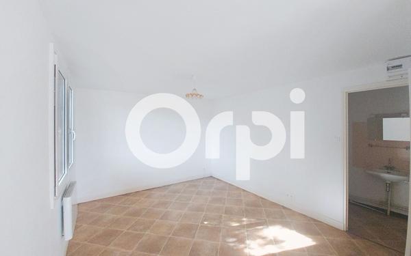 Appartement à louer    1 pièce •  Saint-Flour