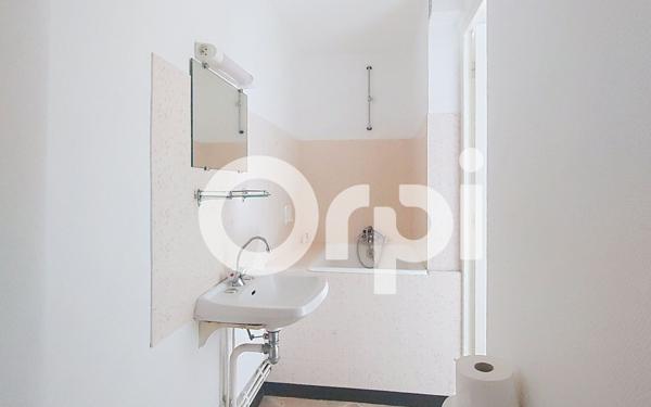 Appartement à louer    1 pièce •  Saint-Flour