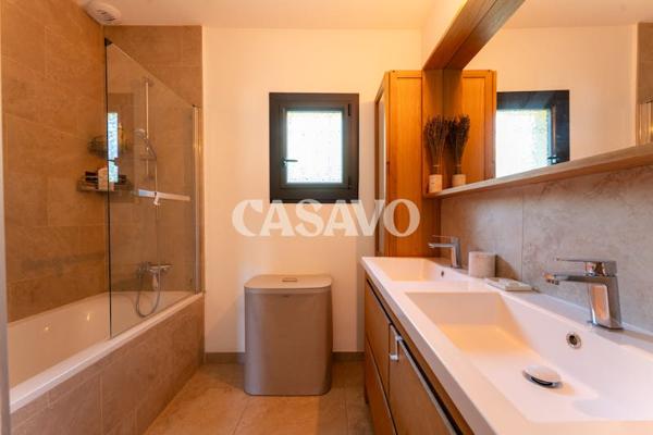 Vente Maison 4 pièces de 85m² - 13510 Éguilles