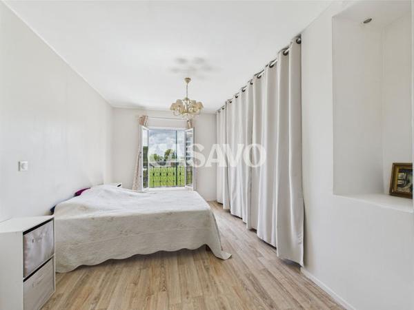 Vente Maison 6 pièces de 152m² - 94200 Ivry-sur-Seine