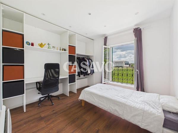 Vente Maison 6 pièces de 152m² - 94200 Ivry-sur-Seine