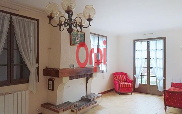 Maison à vendre    5 pièces •  Lavardin