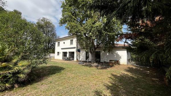 Maison à vendre 317 000 € Cazères 5 p 131 m² DPE A