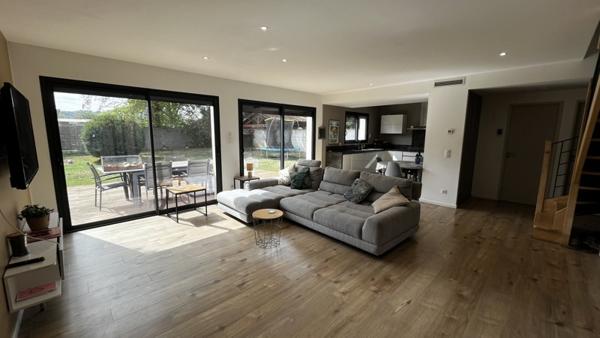 Maison à vendre 317 000 € Cazères 5 p 131 m² DPE A