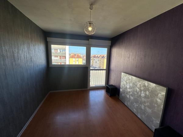 Appartement 5 pièces 89.66 m2