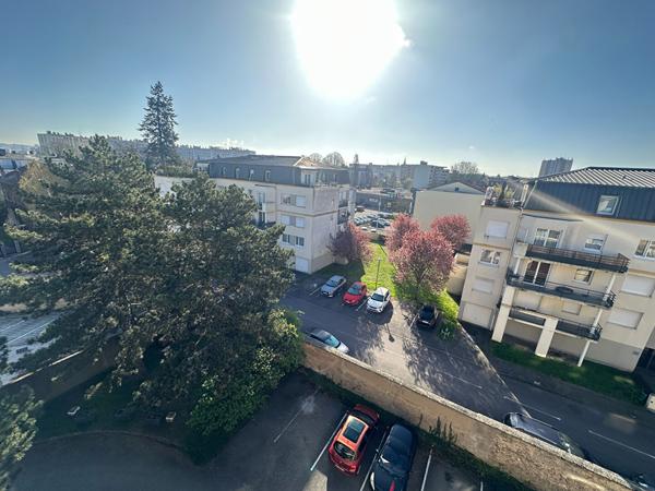 Appartement 5 pièces 89.66 m2