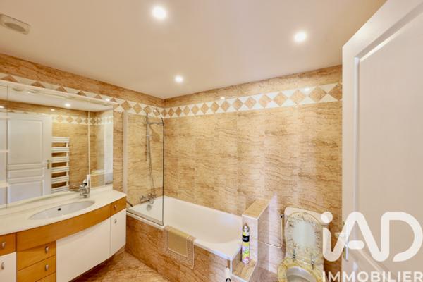 Maison à vendre 9 pièces 280 m² Sautron