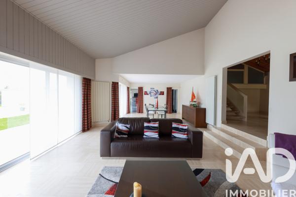 Maison à vendre 9 pièces 280 m² Sautron