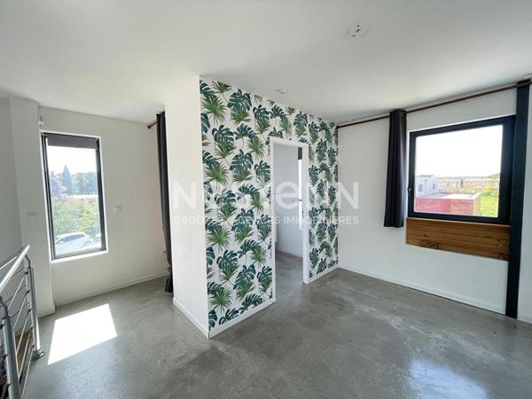 Appartement Aix En Provence 2 pièces 40 m² environ, terrasse et deux places de stationnement.