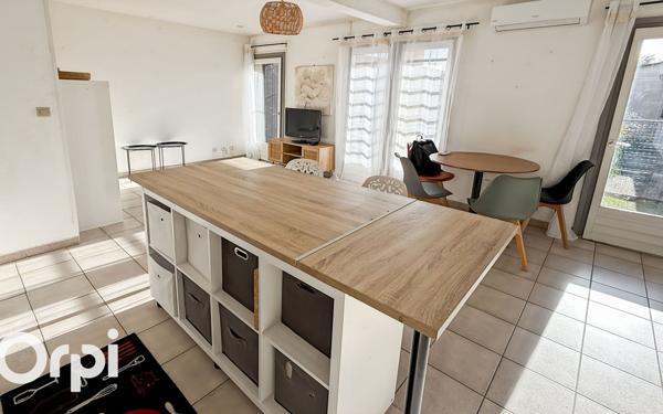 Appartement à louer    2 pièces • 42 m2 Aigues-Mortes